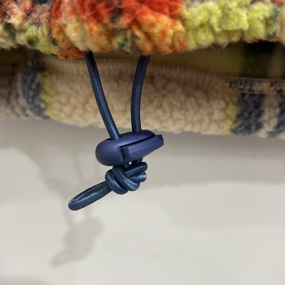 NWT | American Eagle Shacket/Sweater | Women’s Large | Cozy Plaid Print - Picture 6 of 6